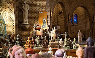 Buddha statues
